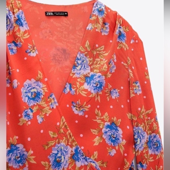 Zara | NWT Red Floral Wrap V-Neck Ruched 3/4-Length Sleeve Dress XS - Picture 8 of 13